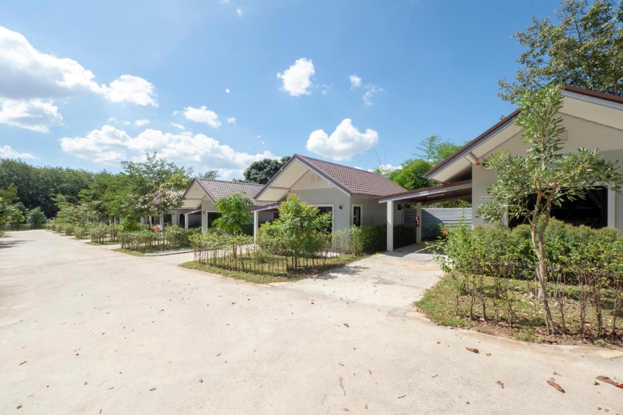Capital O 75378 Thawapee Resort Rayong Exterior foto